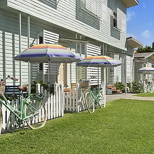 *** Motel La Costa Beachside Australia