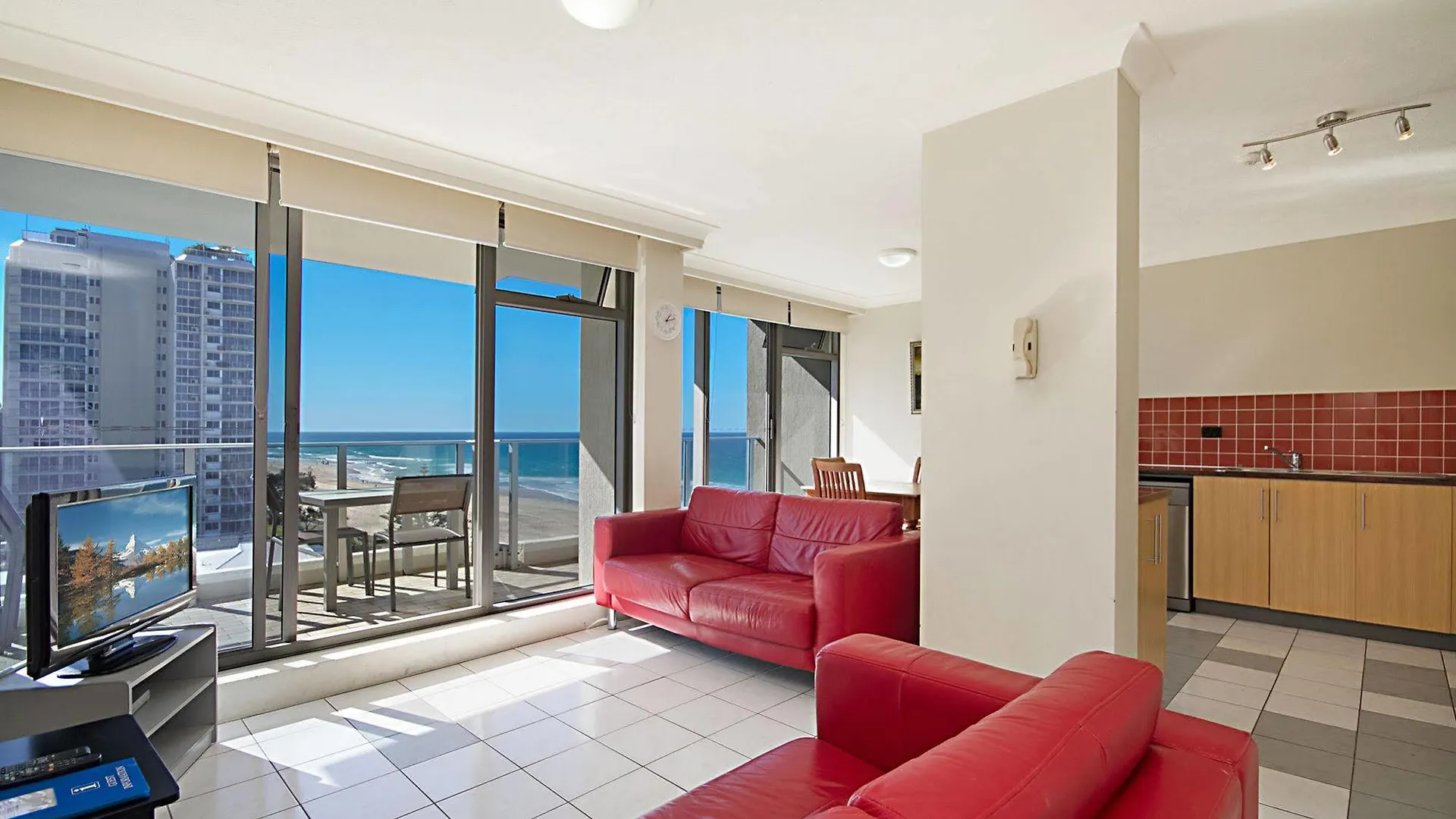 *** Aparthotel Hibiscus On The Beach Gold Coast Australia